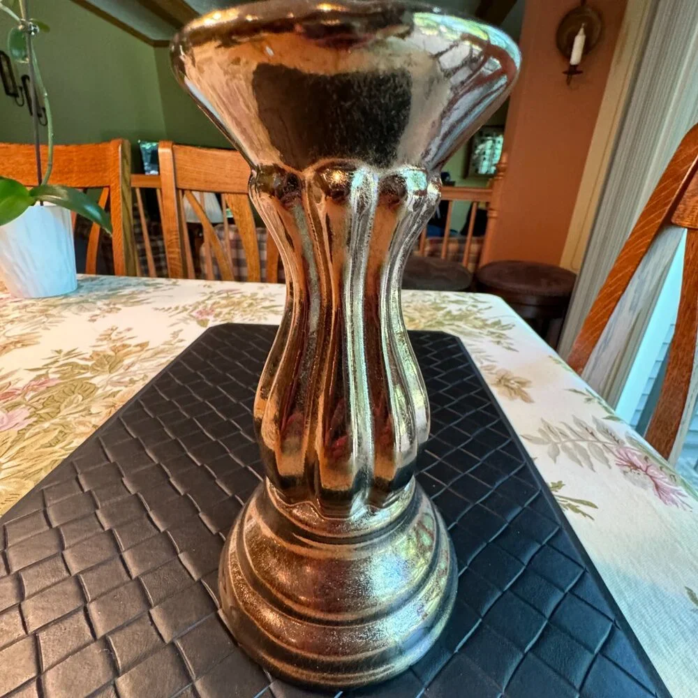 Round Pillar Candleholder Gold Tone 8 1/2